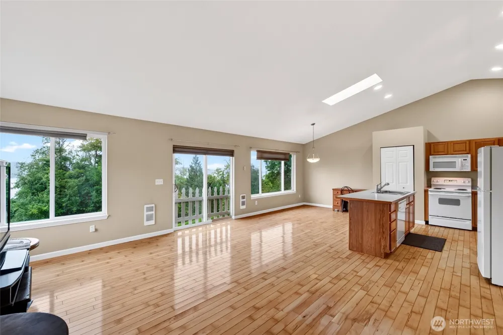 13204 Emerald Drive NW Gig Harbor, WA 98329