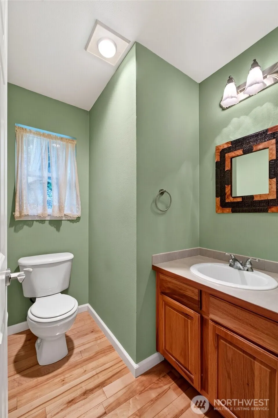 13204 Emerald Drive NW Gig Harbor, WA 98329