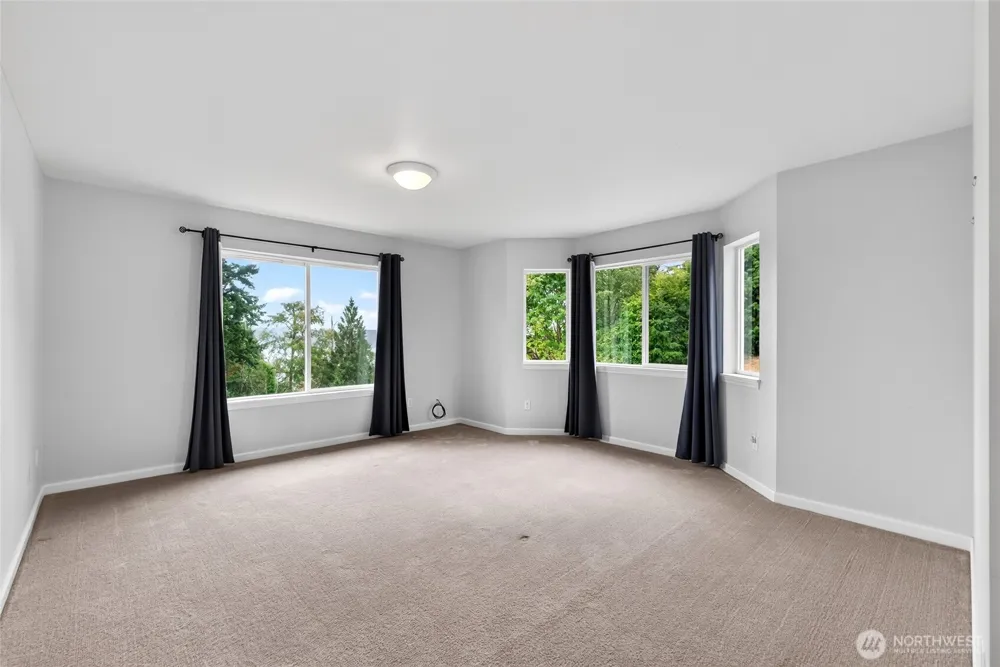 13204 Emerald Drive NW Gig Harbor, WA 98329