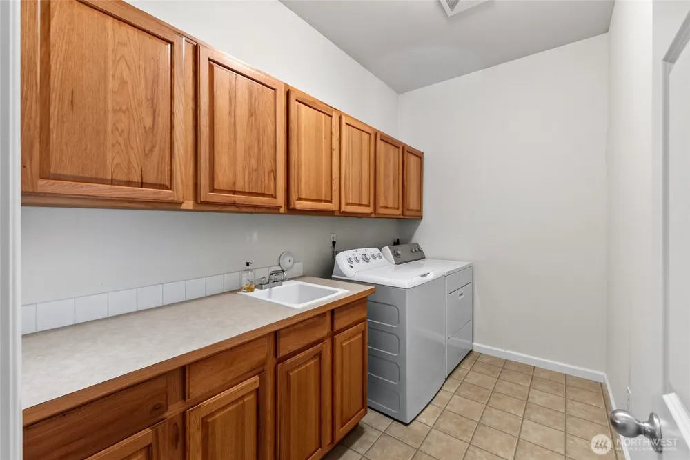13204 Emerald Drive NW Gig Harbor, WA 98329