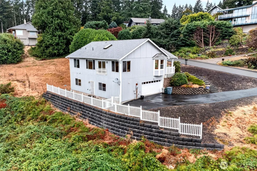 13204 Emerald Drive NW Gig Harbor, WA 98329