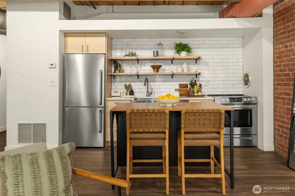 1507 Western Avenue #R201 Seattle, WA 98101