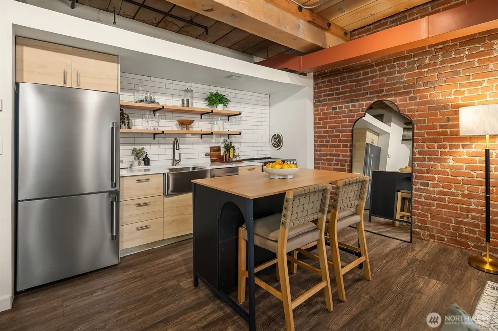1507 Western Avenue #R201 Seattle, WA 98101
