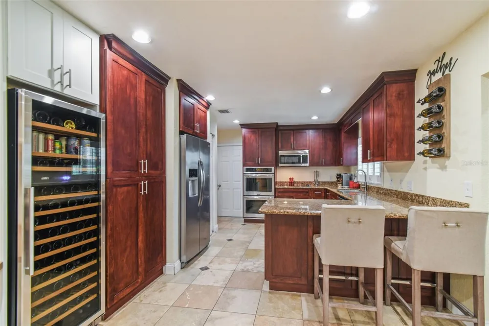 4802 W LONGFELLOW AVENUE Tampa, FL 33629