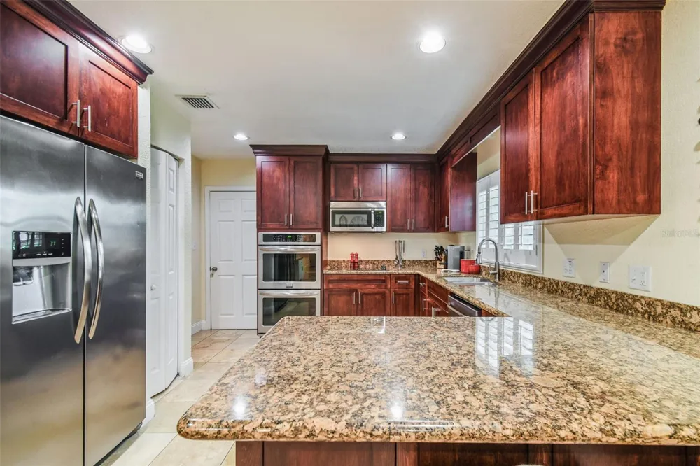 4802 W LONGFELLOW AVENUE Tampa, FL 33629
