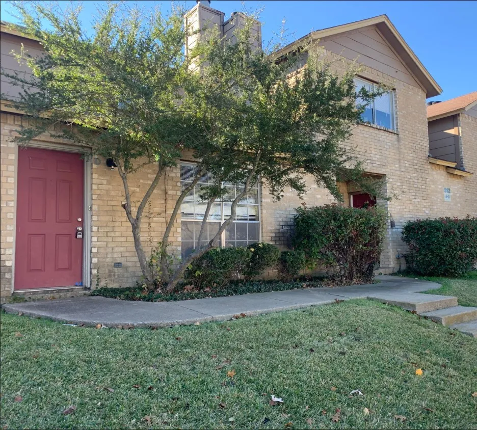 512 Rita Lane Arlington, TX 76014