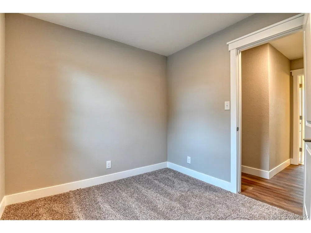 2807 Hayman Terrace Colorado Springs, CO 80910