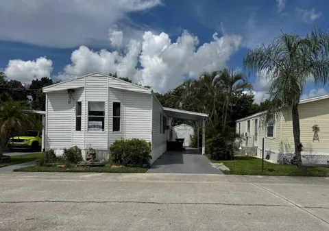 104 Plantation Boulevard #104