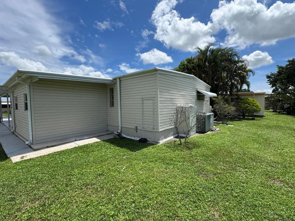 8629 Crown Drive Boynton Beach, FL 33436