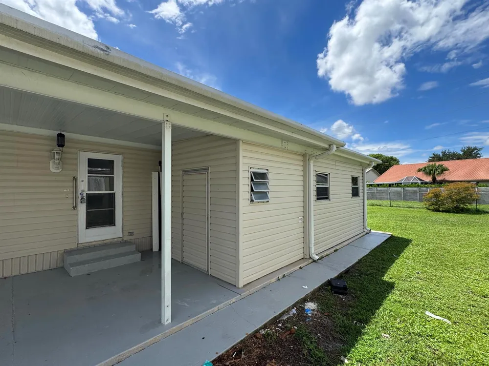 8629 Crown Drive Boynton Beach, FL 33436