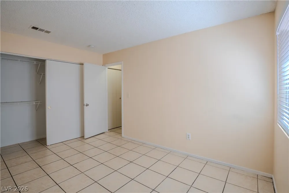 2545 Rising Legend Way Las Vegas, NV 89106