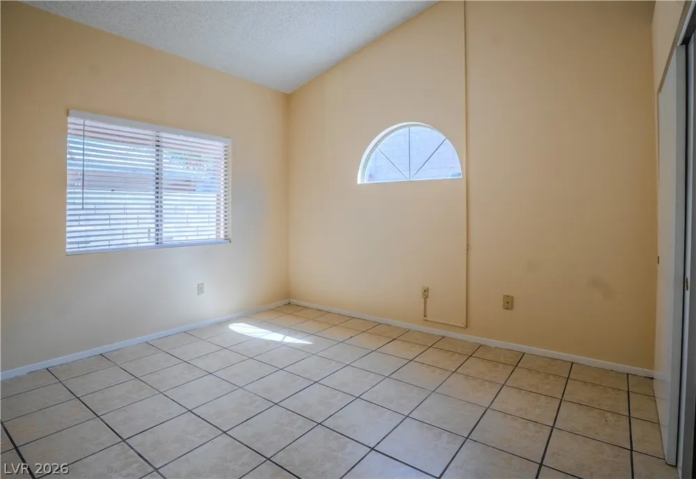 2545 Rising Legend Way Las Vegas, NV 89106