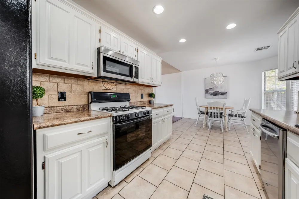 3304 4th Street Broken Arrow, OK 74012
