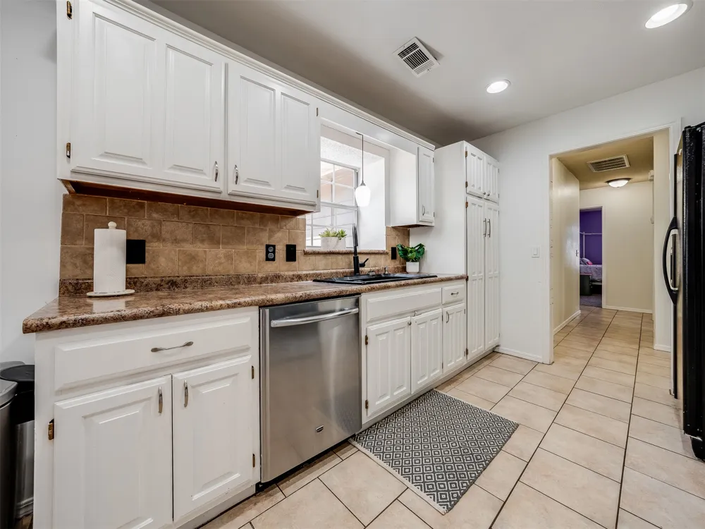 3304 4th Street Broken Arrow, OK 74012