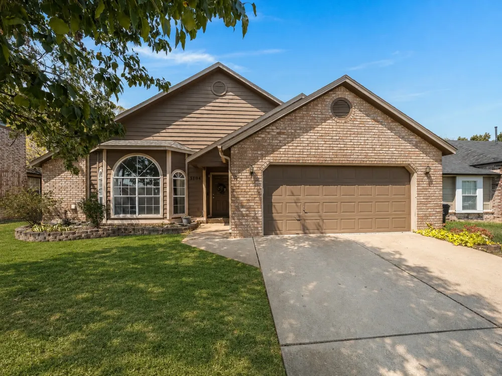 3304 4th Street Broken Arrow, OK 74012