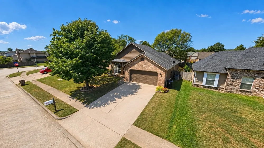 3304 4th Street Broken Arrow, OK 74012