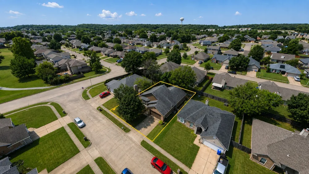 3304 4th Street Broken Arrow, OK 74012