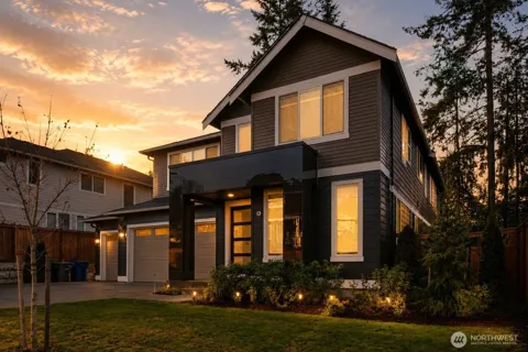 6563 SE 8th Place