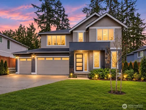 6563 SE 8th Place