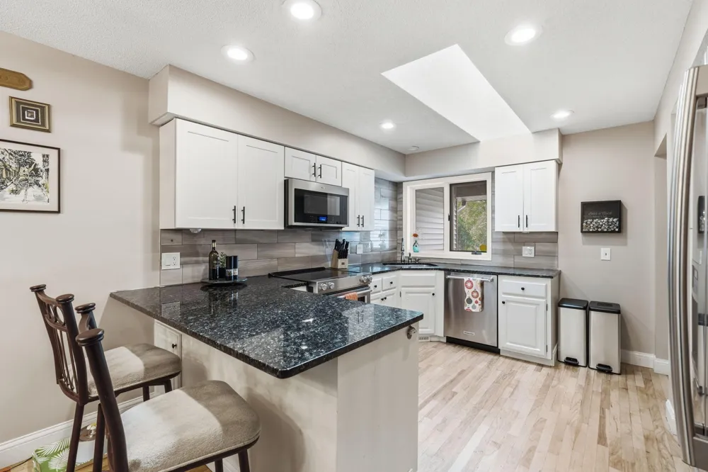 3676 Widgeon Way Eagan, MN 55123