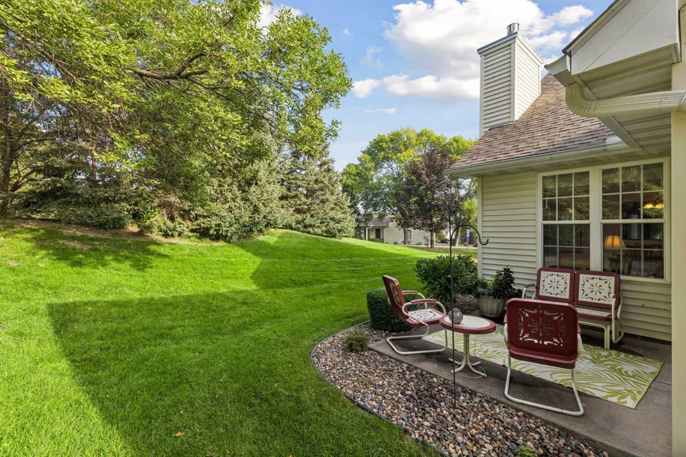7290 Bordner Drive Inver Grove Heights, MN 55076