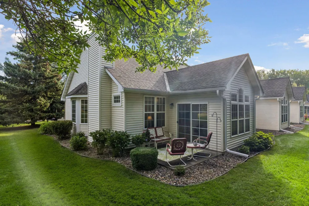 7290 Bordner Drive Inver Grove Heights, MN 55076