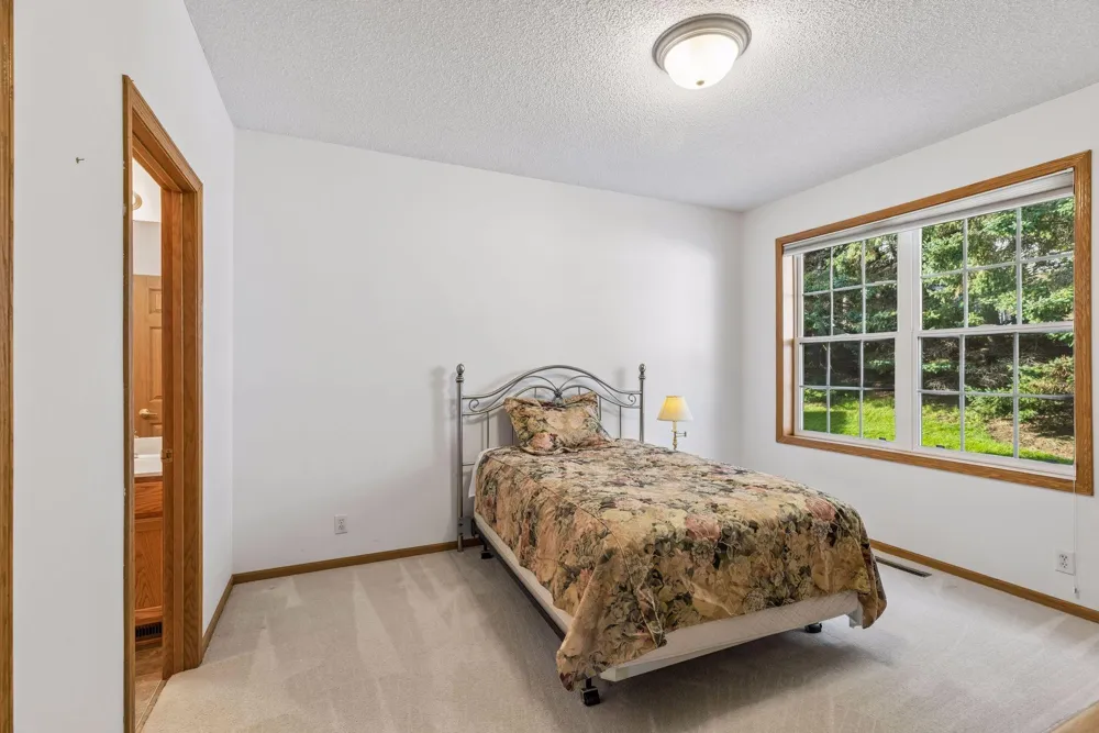 7290 Bordner Drive Inver Grove Heights, MN 55076