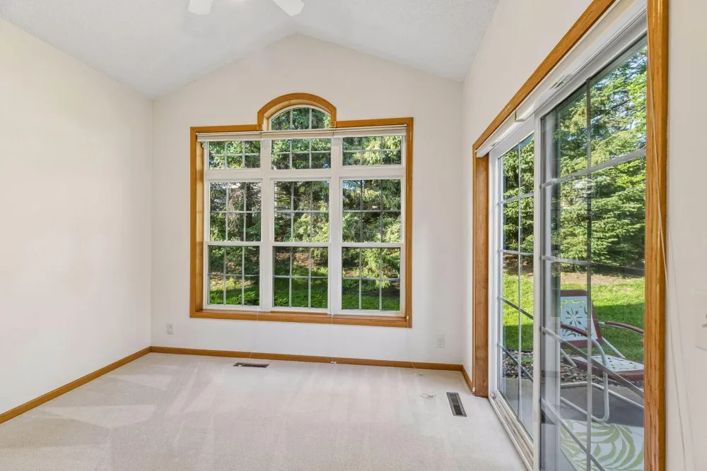 7290 Bordner Drive Inver Grove Heights, MN 55076