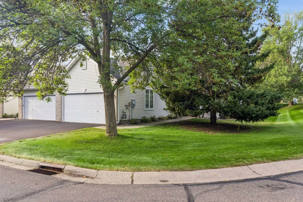 7290 Bordner Drive Inver Grove Heights, MN 55076