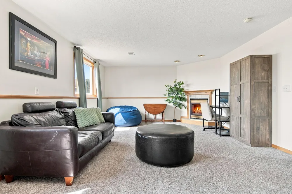 577 Kendall Drive Hastings, MN 55033