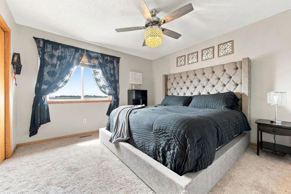 577 Kendall Drive Hastings, MN 55033