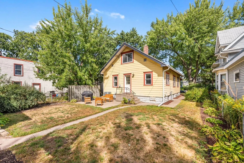 1668 Blair Avenue Saint Paul, MN 55104