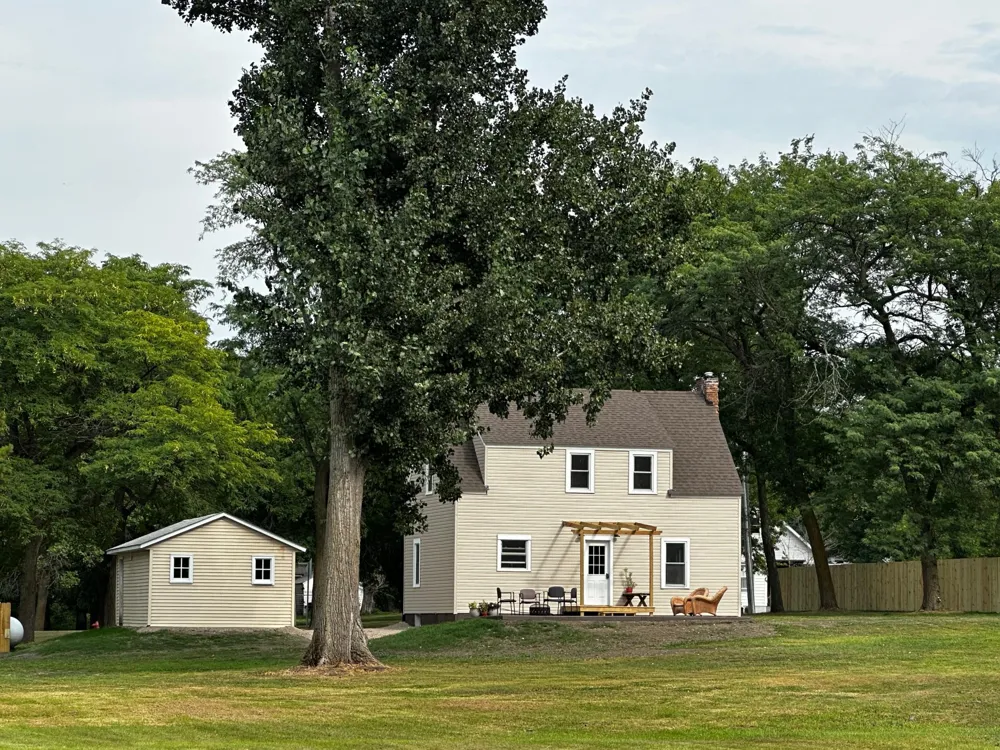 405 Main Street Alberta, MN 56207