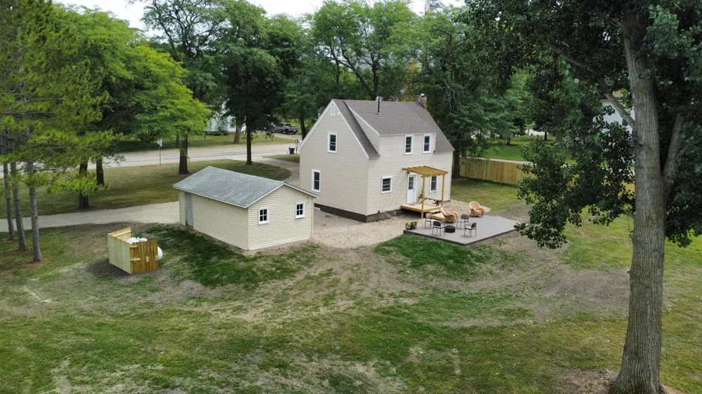 405 Main Street Alberta, MN 56207