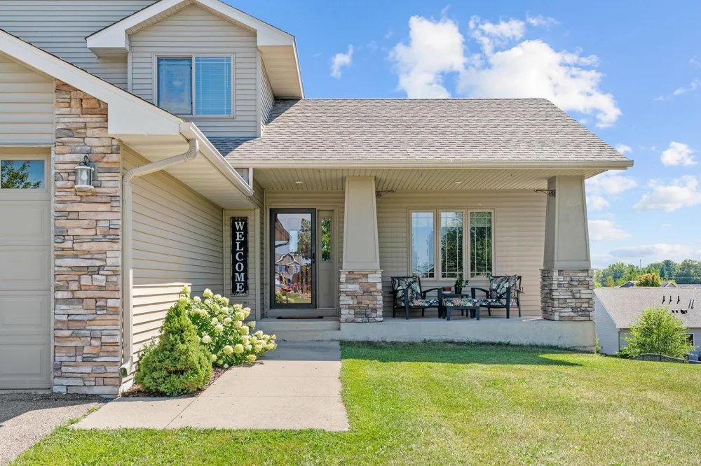 930 Aspen Circle Watertown, MN 55388