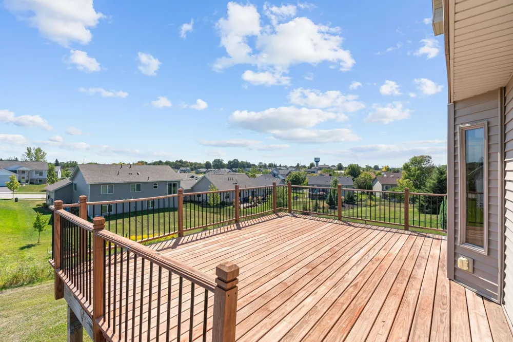 930 Aspen Circle Watertown, MN 55388