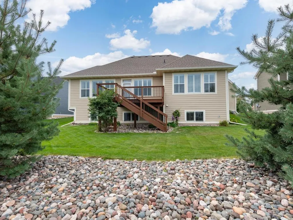 3936 Painted Sky Trail Chaska, MN 55318
