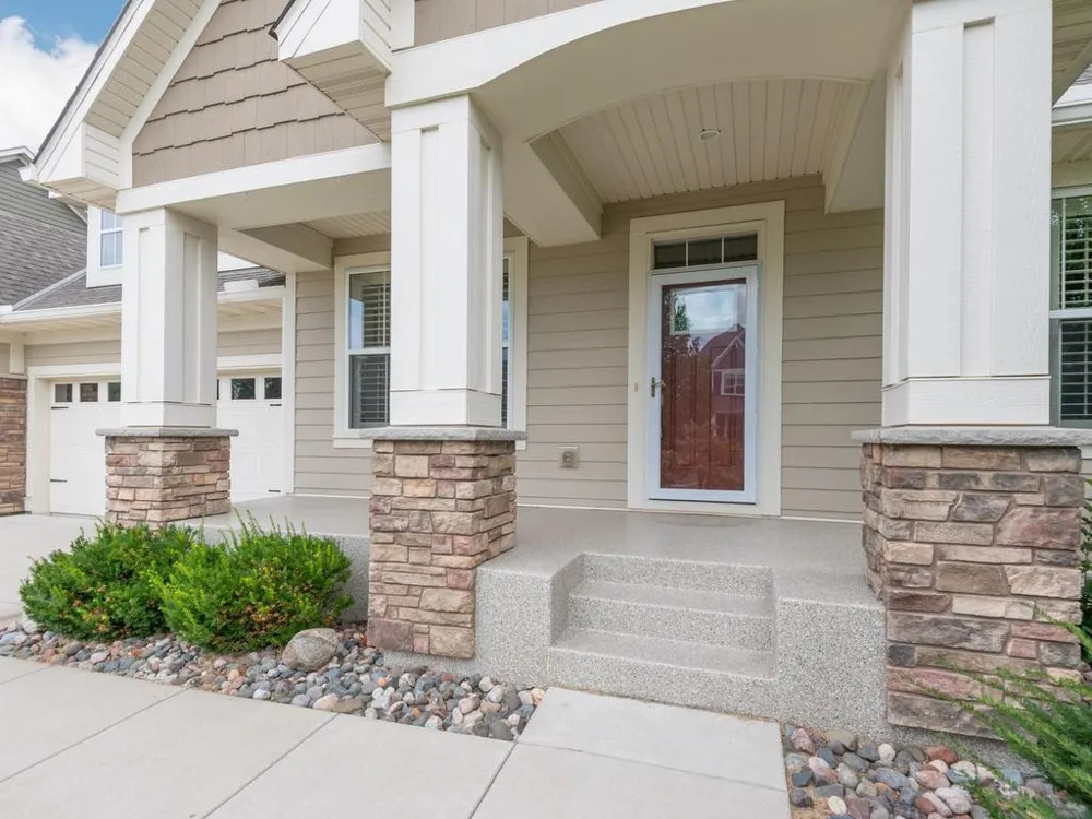 3936 Painted Sky Trail Chaska, MN 55318
