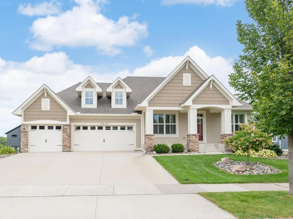 3936 Painted Sky Trail Chaska, MN 55318