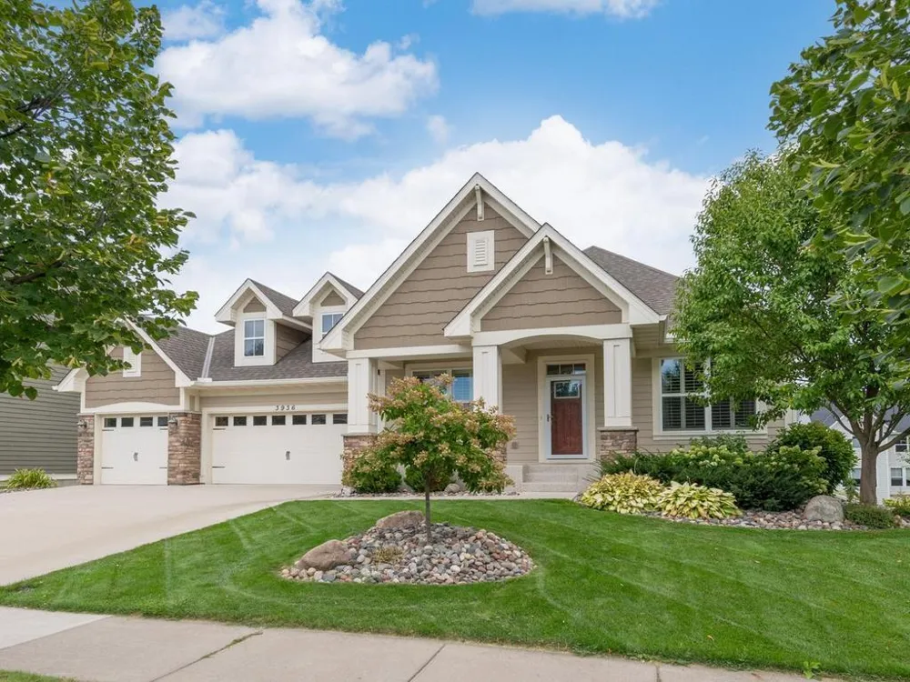 3936 Painted Sky Trail Chaska, MN 55318