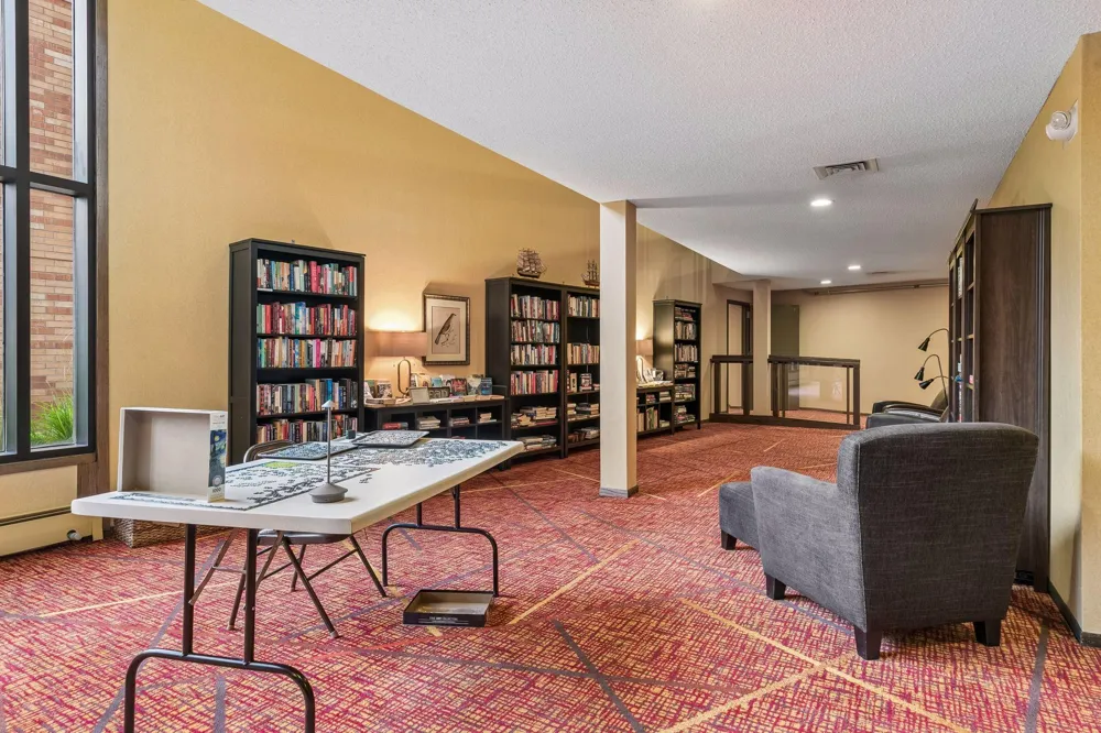 1830 Eagle Ridge Drive #2003 Mendota Heights, MN 55118