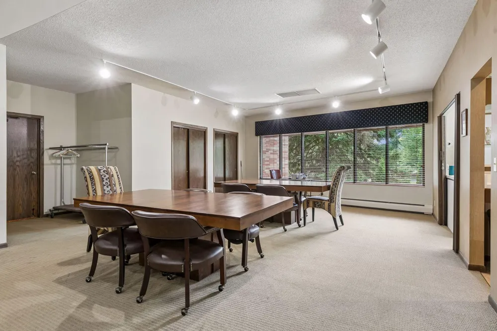 1830 Eagle Ridge Drive #2003 Mendota Heights, MN 55118