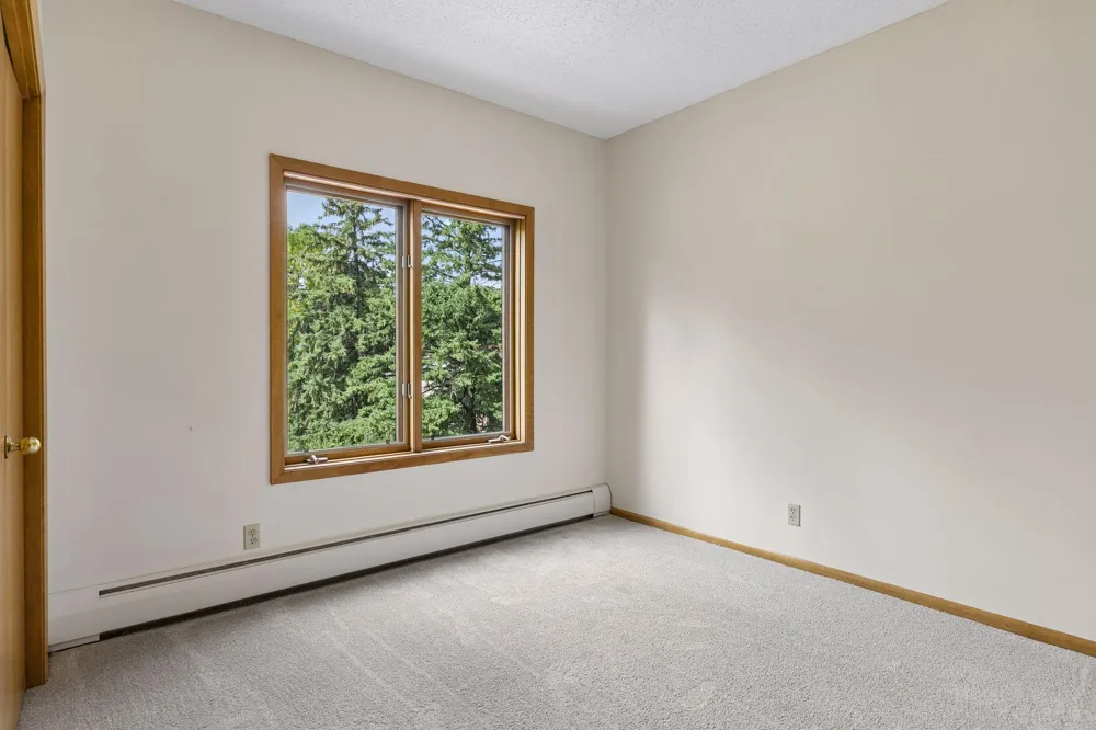 1830 Eagle Ridge Drive #2003 Mendota Heights, MN 55118