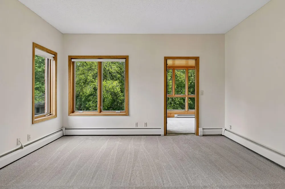 1830 Eagle Ridge Drive #2003 Mendota Heights, MN 55118