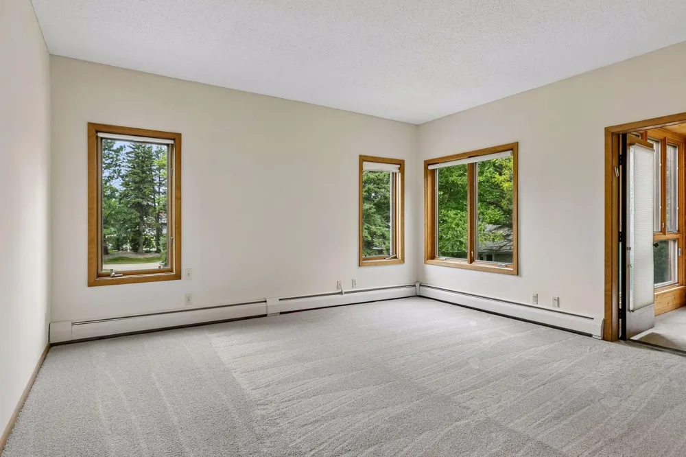 1830 Eagle Ridge Drive #2003 Mendota Heights, MN 55118