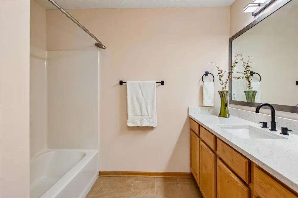 7531 Southridge Court Savage, MN 55378