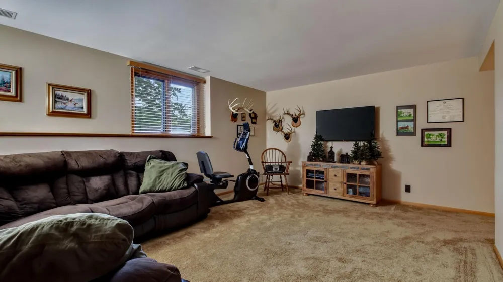 1107 Knollwood Trail Altoona, WI 54720