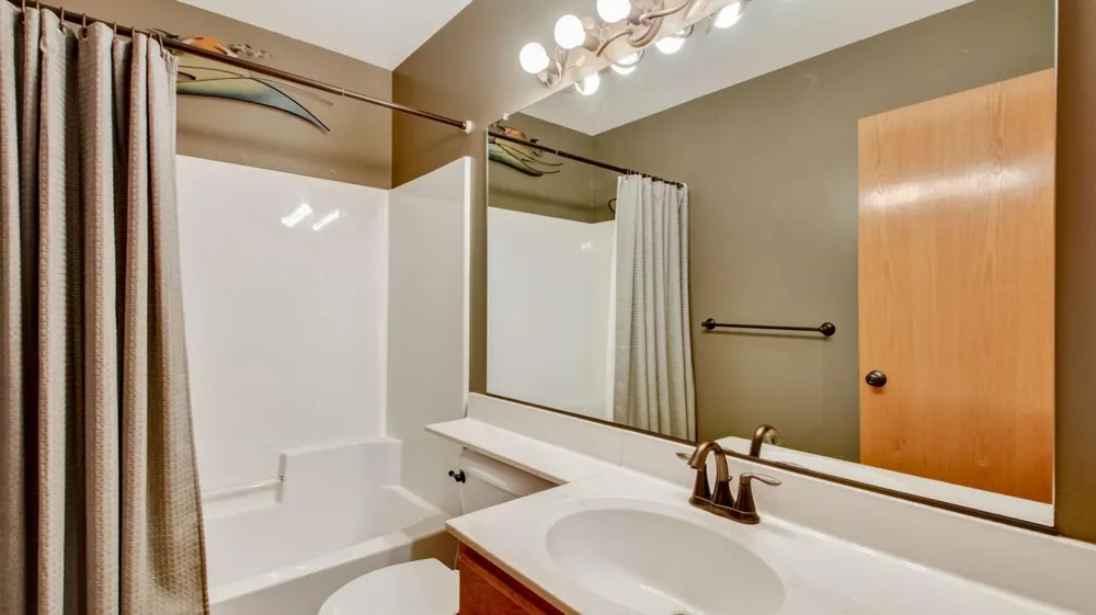 1107 Knollwood Trail Altoona, WI 54720
