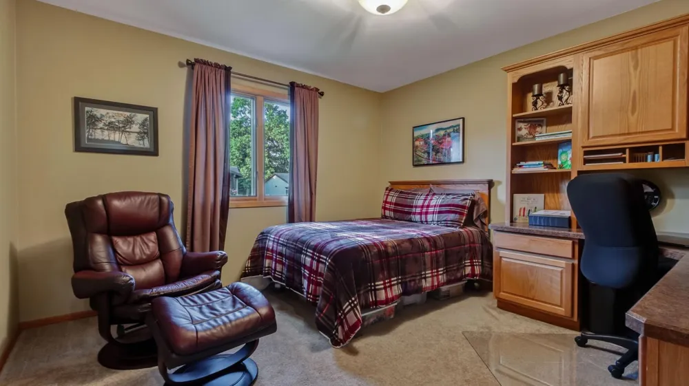 1107 Knollwood Trail Altoona, WI 54720