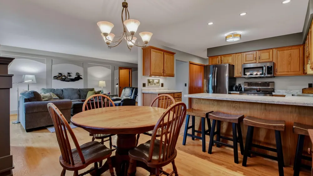 1107 Knollwood Trail Altoona, WI 54720